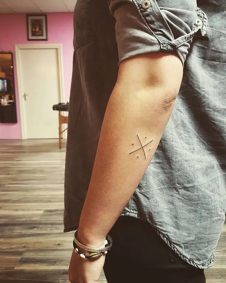 86 Minimalist Tattoo Ideas To Inspire Your Next Piece (2023) — minimalgoods